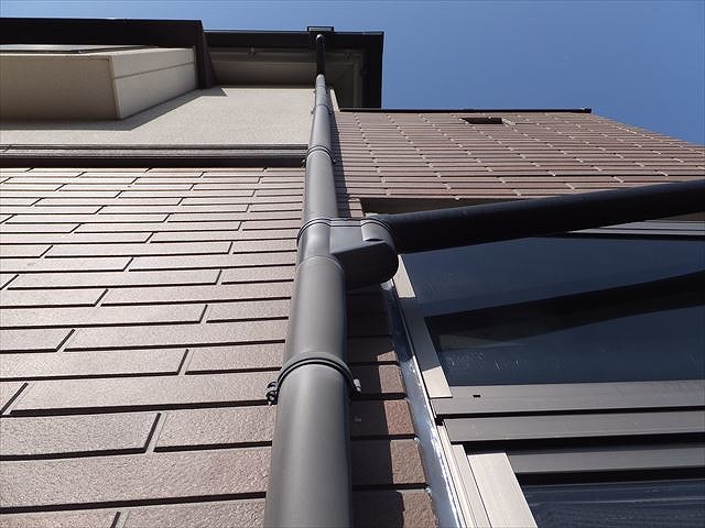 竪樋の合流部分